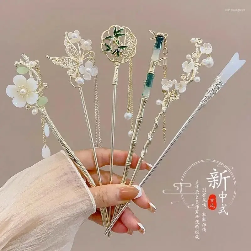 Hair Clips 2024 Metal Hairpin Women`s Chinese Cheongsam Elegant Step Tassel Antique Accessories