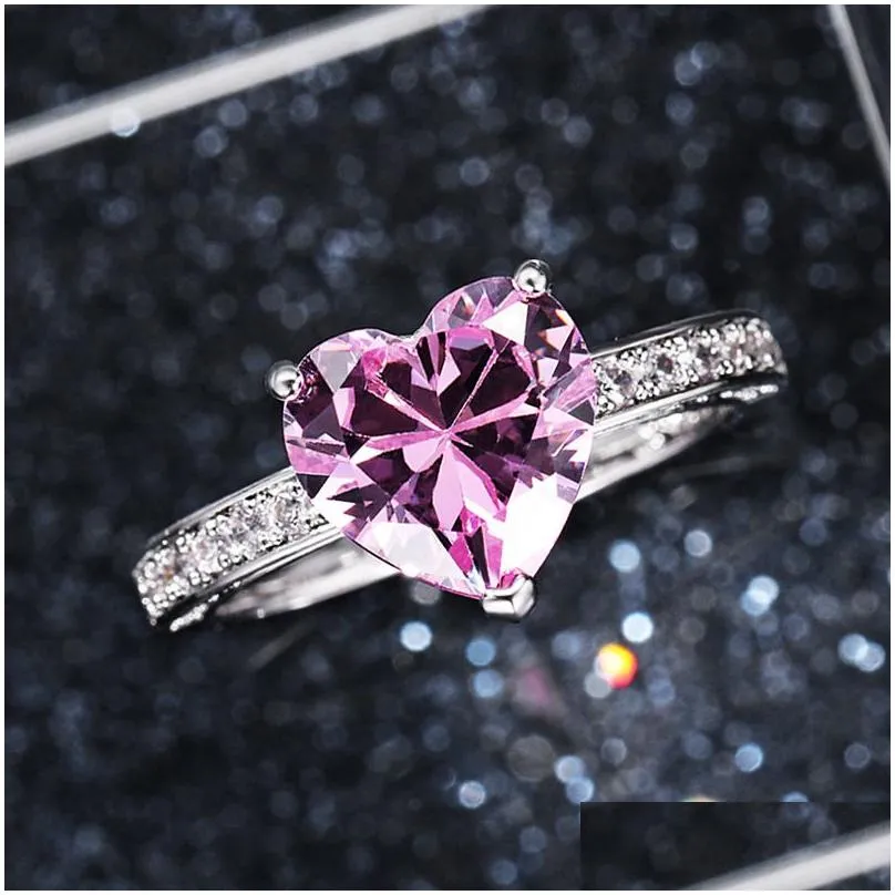 Women`s Ring Designer Luxurious Exquisite Wedding Ring Set with AAA Heart Shaped Shiny Pink Crystal Zircon Ring Fashion Jewelry Solitaire