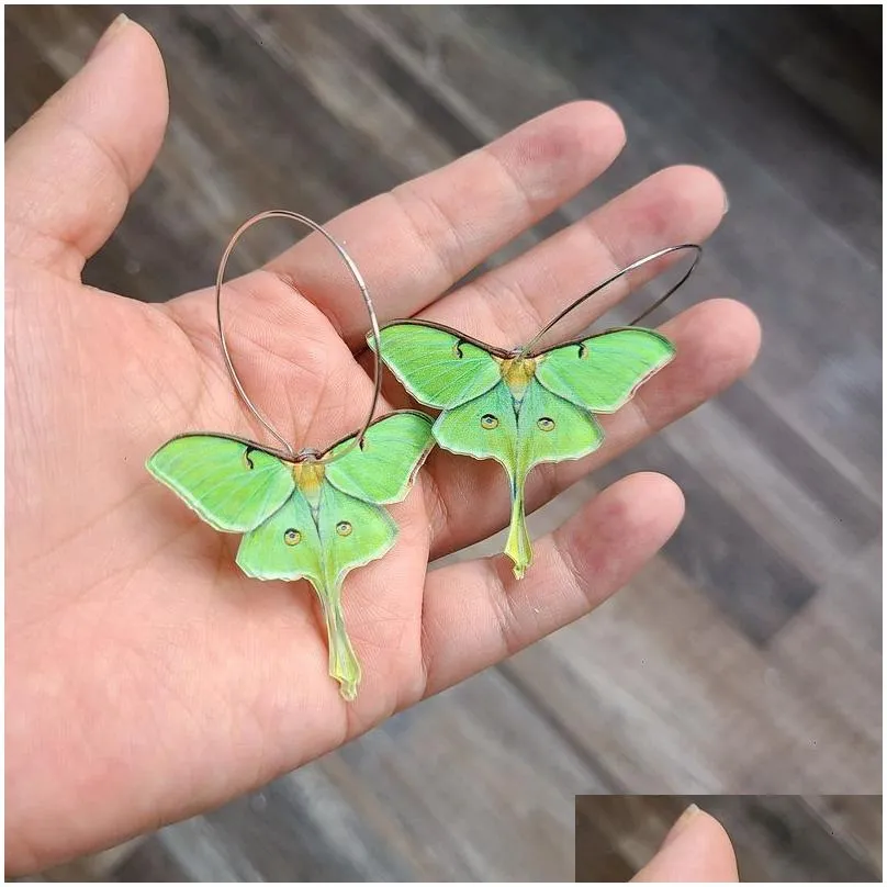 Dangle & Chandelier Fashion Green Butterfly Acrylic Earrings Women Girl Vintage Moth Funny Lifelike Animal Jewelry Creative Gift Drop Dhkaf