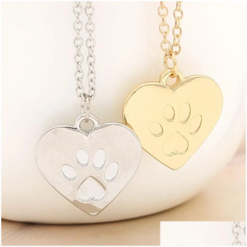 Pendant Necklaces Isang Fashion Love Heart Bear Dog Pawprint Necklace Footprints Chain For Charm Women Girls Gift Drop Delivery Jewelr Dhoup