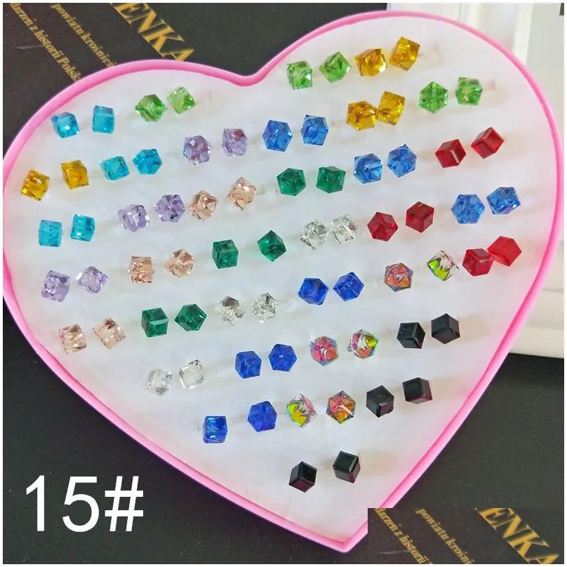 Stud 36 Pairs Fashion Korean Styles Cute Catseye Crystal Alphabet With Heart Jewlery Box Women Girls Sier Gold Earrings Mixed Pair Dr Dhpcz