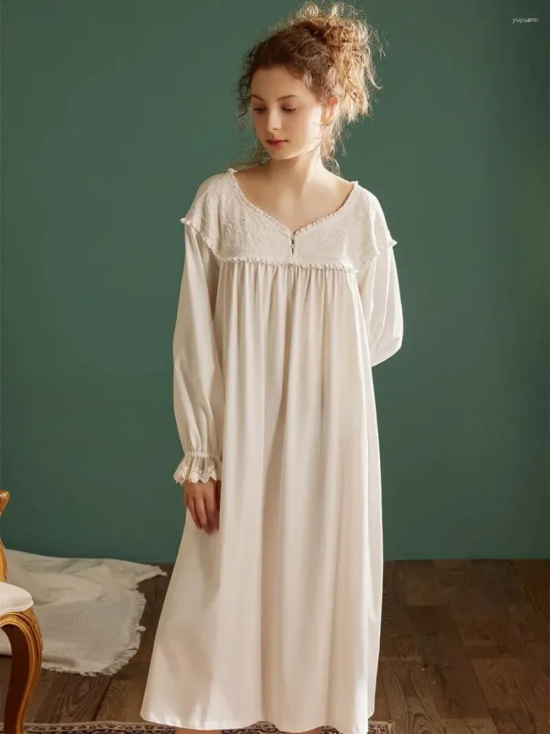 Women`s Sleepwear Hanxiuju Royal Vintage Embroidered Long Nightgowns For Women Spring Autumn Sleeve Elegant Delicate Nightshirts