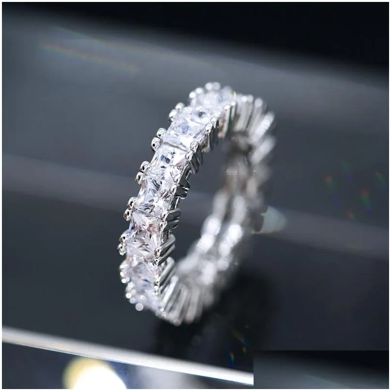 With Side Stones Luxury Design Sparkling Diamond Engagement Ring Elegant 4Mm Heart Round Square Cubic Zirconia Paved 925 Sier Jewelry Dhpd9