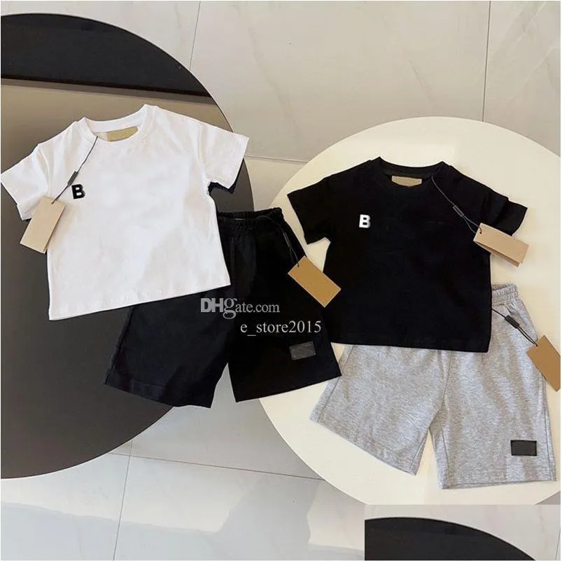 Kid Clothes Set baby designer two piece set summer girl boy t shirt white and black with letters