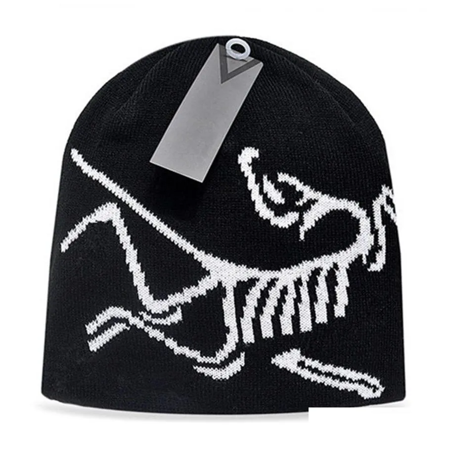 Knit Hat Canada Brand Cap Women`s Classic Alphabet Print Knit Hat Popular Outdoor Luxury Fashion Men`s Beanie T-3