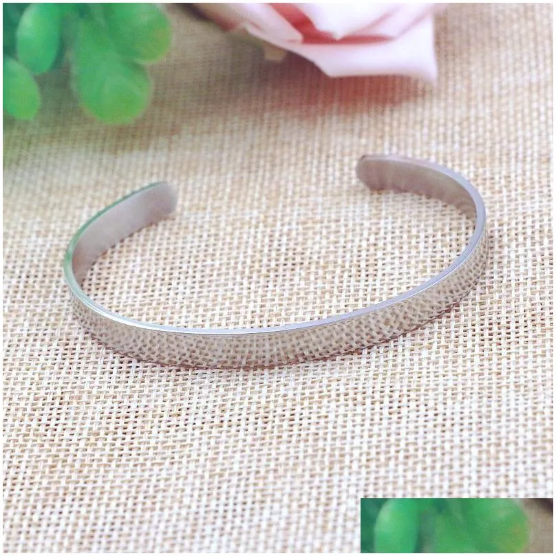 Cuff Fashion Inspirational Letter Bangle Keep Ing Going Bracelet Titanium Steel Arrow Engraved Gifts For Drop Delivery Jewelry Bracel Dhfbs