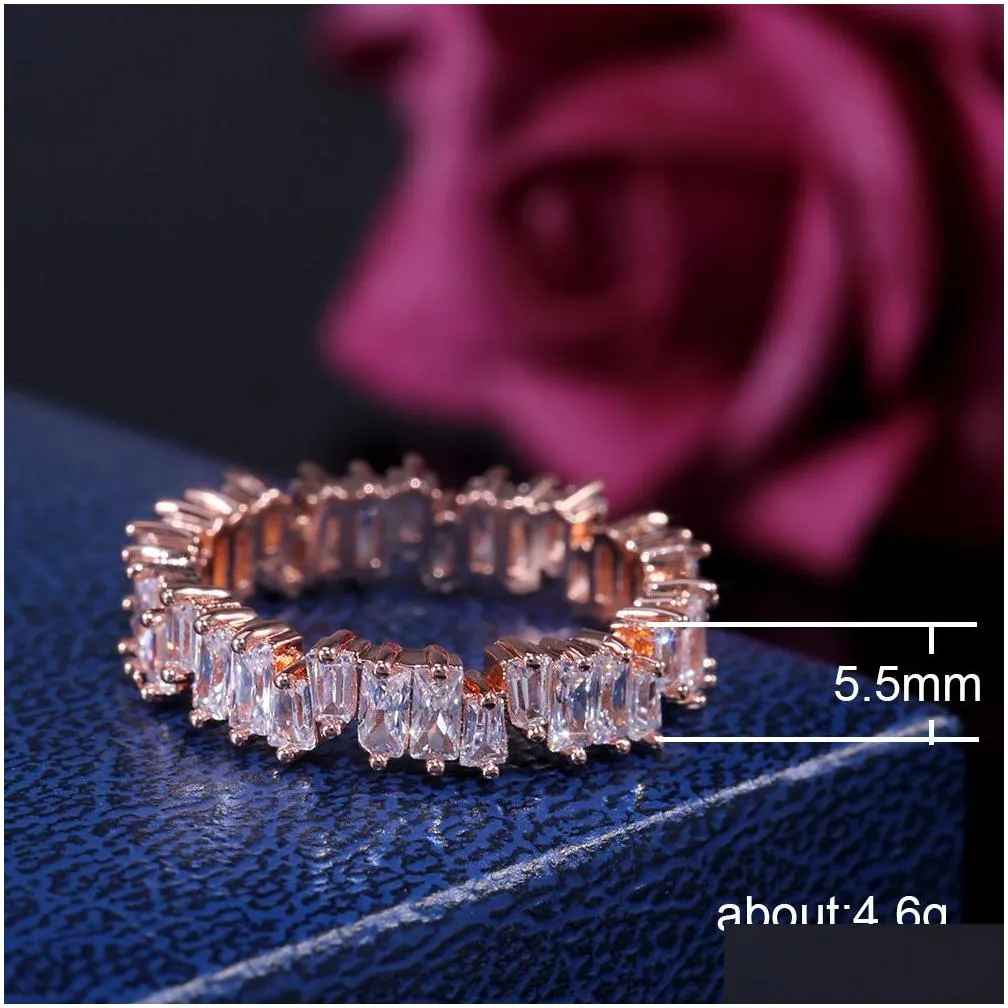 With Side Stones New Arrival Sparkling Diamond Engagement Ring Womens Elegant Irregar White Cubic Zirconia Paved Birthday Jewelry Gif Dhzws