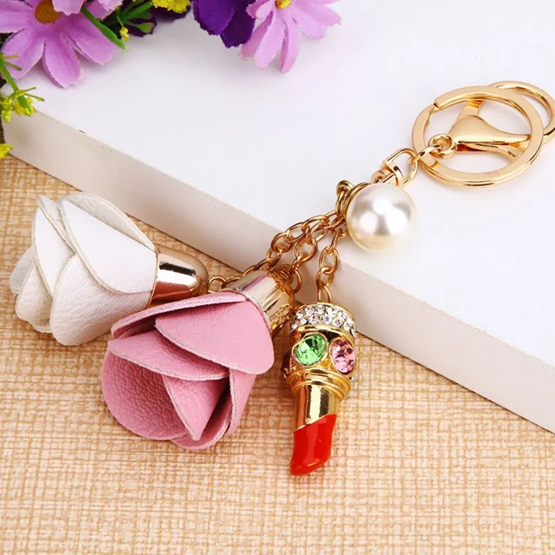 Rhinestone Lipstick Keychains Car Keyrings Key Chains Rings Holder Women Fashion Flower Clover Accessories Imitation Pearl Jewelry Bag Charms Pendant for