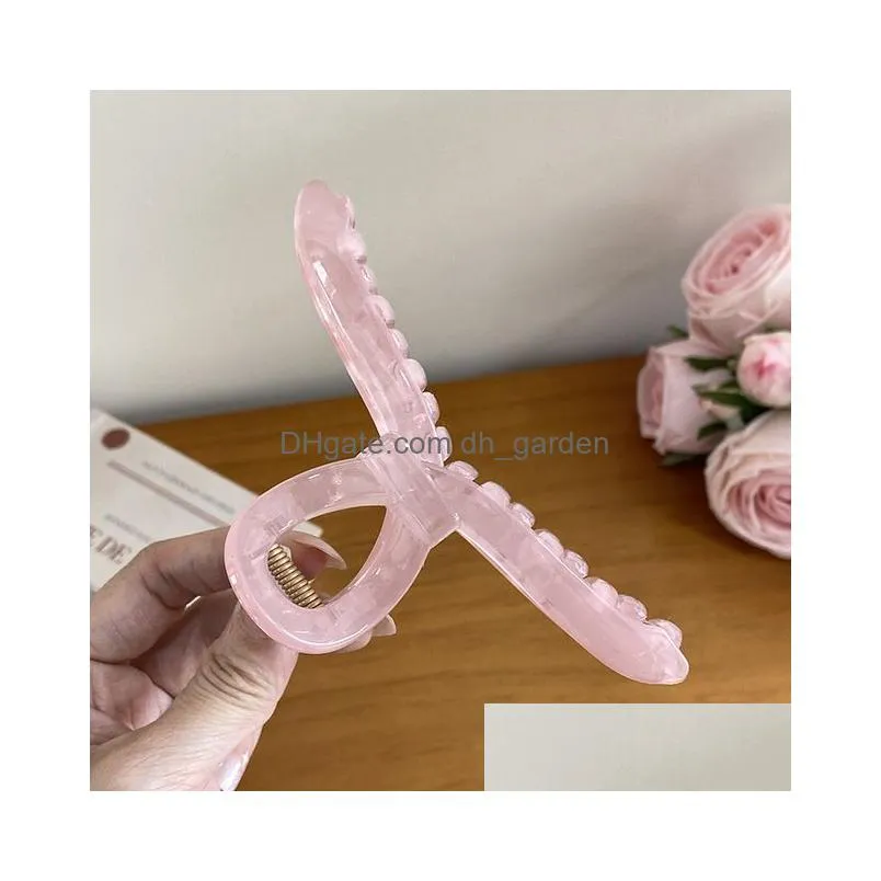 Clamps 2023 New Arrived 12.6Cm Oversized Ribbon Twisted Hollow Hair Claw Clips Fashion Plastic Jelly Color Shark Clip For D Dhgarden Dh2Si