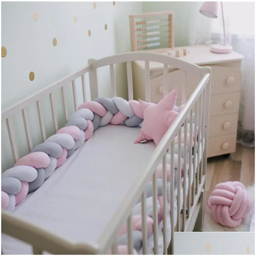 Bedding Sets 4M Baby Bed Bumper On The Crib Set For Born Cot Protector Knot Braid Pillow Cushion Anticollision 220718 Drop Delivery