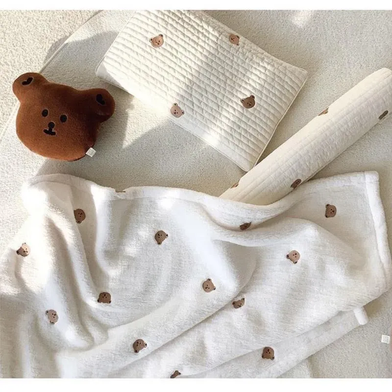 Blankets & Swaddling Korean Bear Olive Embroidery Baby Blanket Throws Coral Fleece Soft Born Infant Swaddle Wrap Bedding Stroller