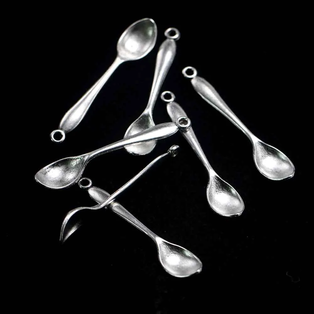 Charms 30Pcs Alloy Crown Spoon Antique Sier Pendant For Necklace Jewelry Making Findings 54X11X6.5Mm Drop Delivery Components Otb8H