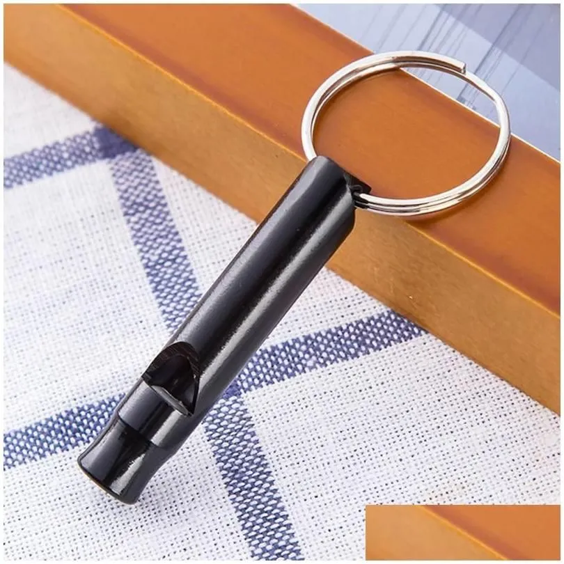 Outdoor Gadgets 2021 Whole Aluminum Alloy Whistle Mini Keyring Keychain Emergency Alarm Survival Sport Cam Hunting Metal W6982282 Dr D