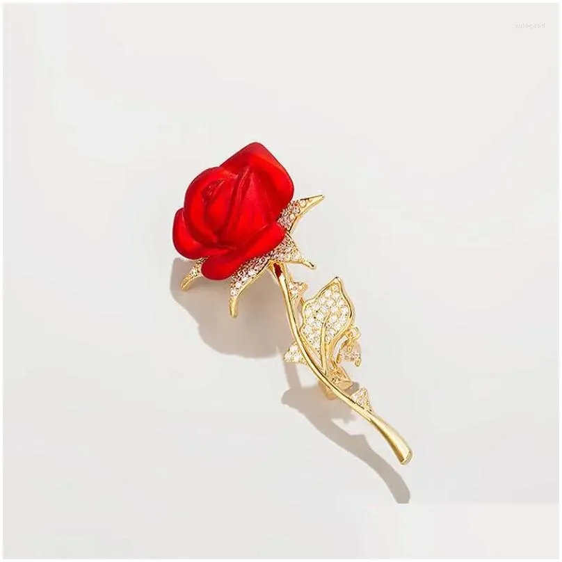 Brooches Creative Beautiful Rose Flower Collection For Women Lady Elegant Pin Summer Design Party Valentine`s Day Gift