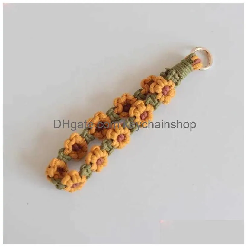 Keychains & Lanyards 2Pcs Daisy Flower Wristlet Keychain Boho Key Wrist Bracelet Keyring Purse Backpack Charm Cloghet R231005 Drop De Dhnmi