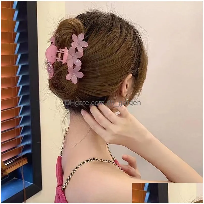 Clamps Korean New Fashion 9Cm Medium-Size Plastic Hair Clip Claw Simple Jelly Scrub Color Flower Shark Accessories Drop Del Dhgarden Dhshb