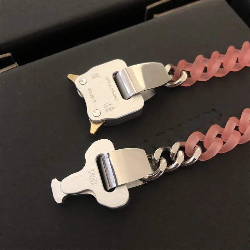 1017 ALYX 9SM Color PVC Transparent Cuban Chain Metal Lock Necklace European and American Simple Fashion Hip Hop Jewelry2233987