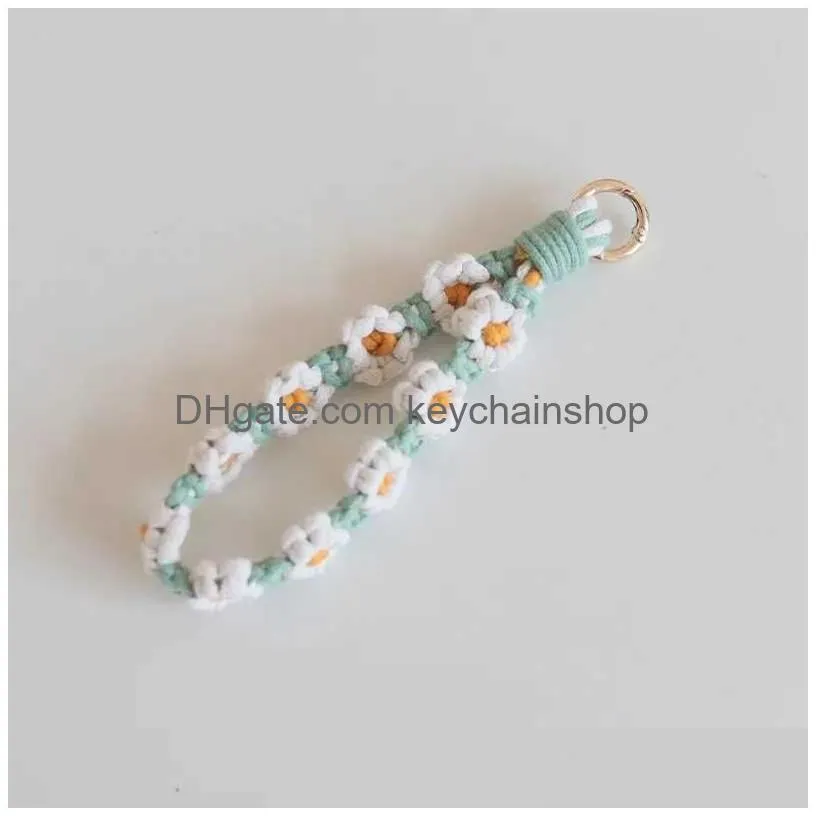 Keychains & Lanyards 2Pcs Daisy Flower Wristlet Keychain Boho Key Wrist Bracelet Keyring Purse Backpack Charm Cloghet R231005 Drop De Dhnmi