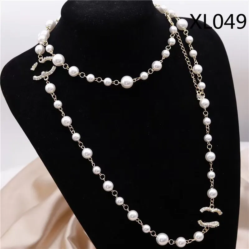Luxury Designer Double Letter Pendant Necklaces Long Sweater Chain 18K Gold Plated Crystal Rhinestone Pearl Necklace Women Wedding Jewerlry