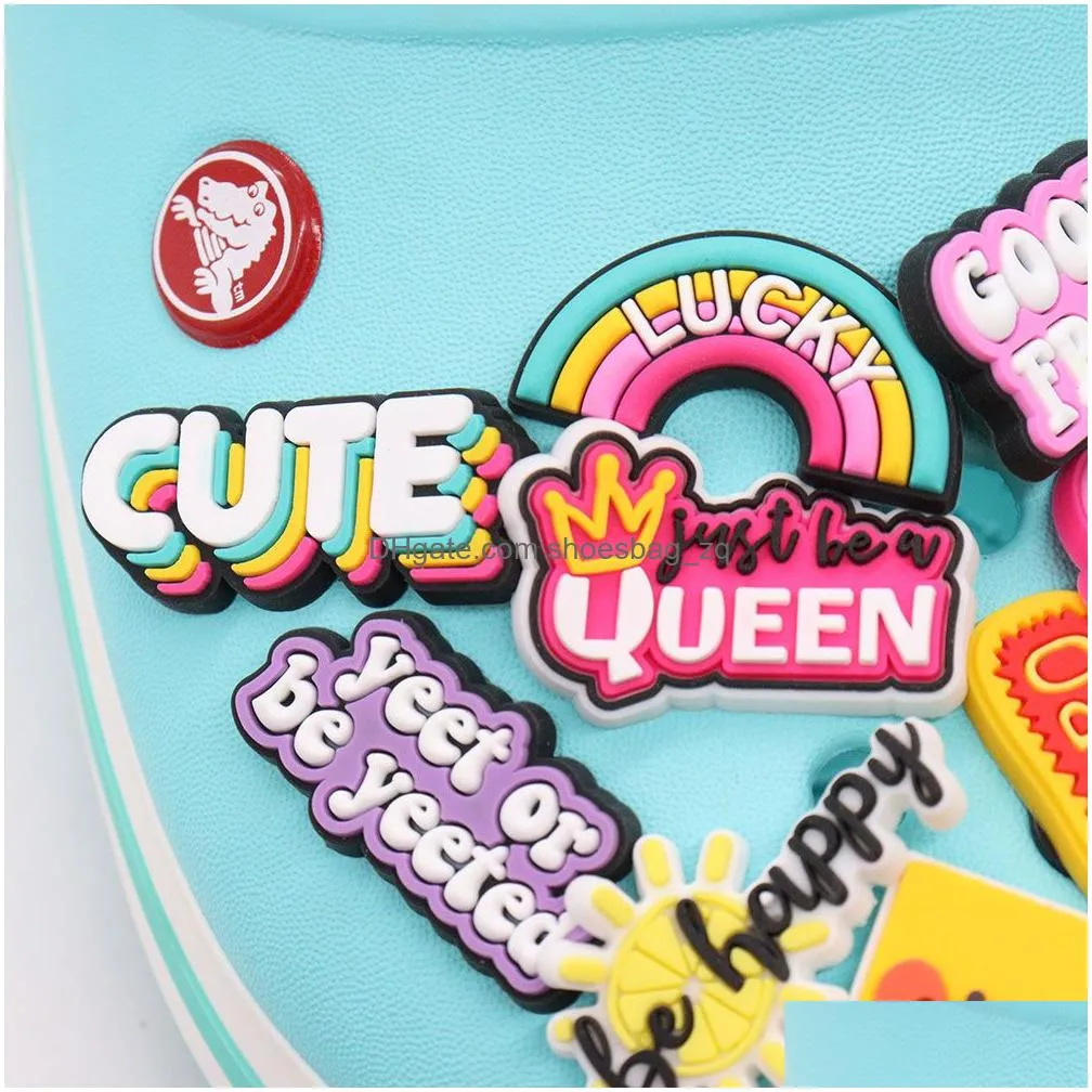 MOQ 20Pcs PVC Word Good Vibes Only Smile Queen  Happy Shoe Charms Parts Accessories Buckle Clog Buttons Pins Wristband Bracelet Decoration Kids Party