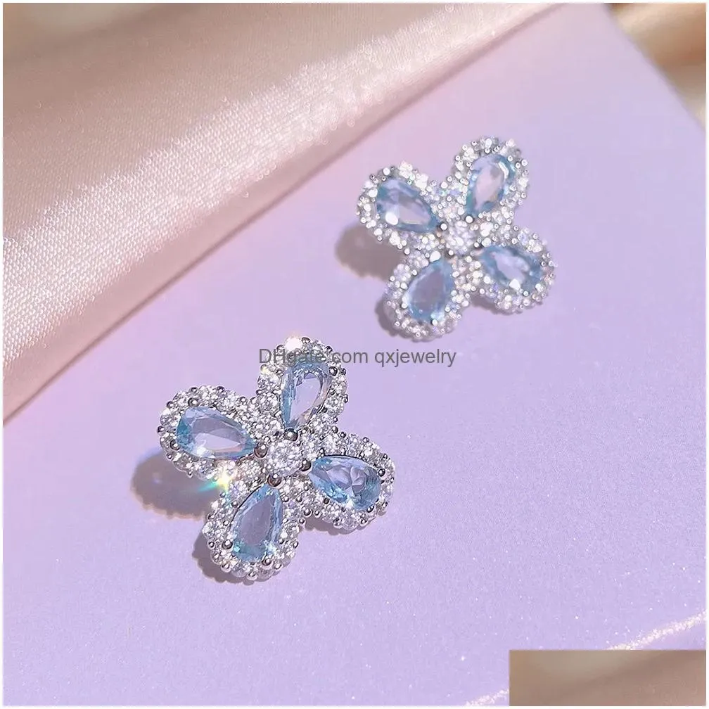 Stud 2023 New Geometry Clover Designer Earrings Womens Bling Blue Diamond Crystal Stone Luxury Ear Rings Earring Earings Necklaces Ni Dh5Yf