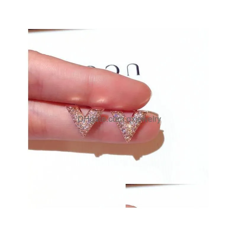 Stud Fl Crystal Zirconia Cz Earrings Fashion 18K Gold V Letter Triangle Cute Shining Bling Diamond Earring Earings Ear Rings Jewelry Dhoka