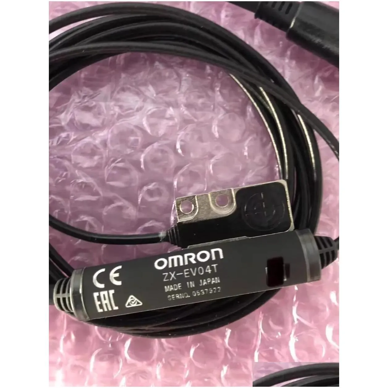Omron ZX-EV04T ZXEV04T Smart Sensor In Box Brand