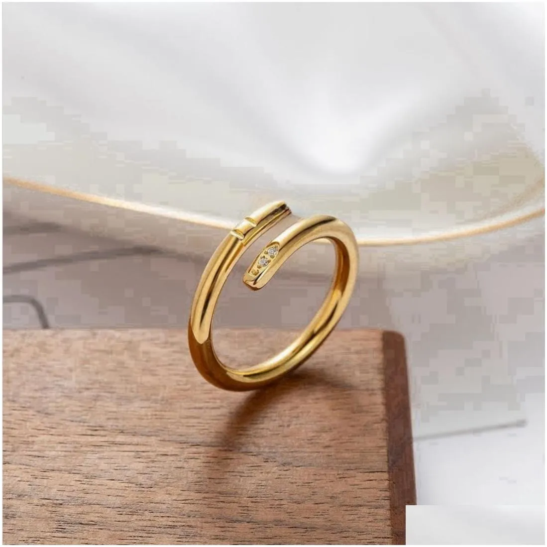 Luxury Classic Nail Ring Designer Ring Fashion Unisex Cuff Ring Couple Bangle Gold Ring Jewelry Valentine`s Day Gift