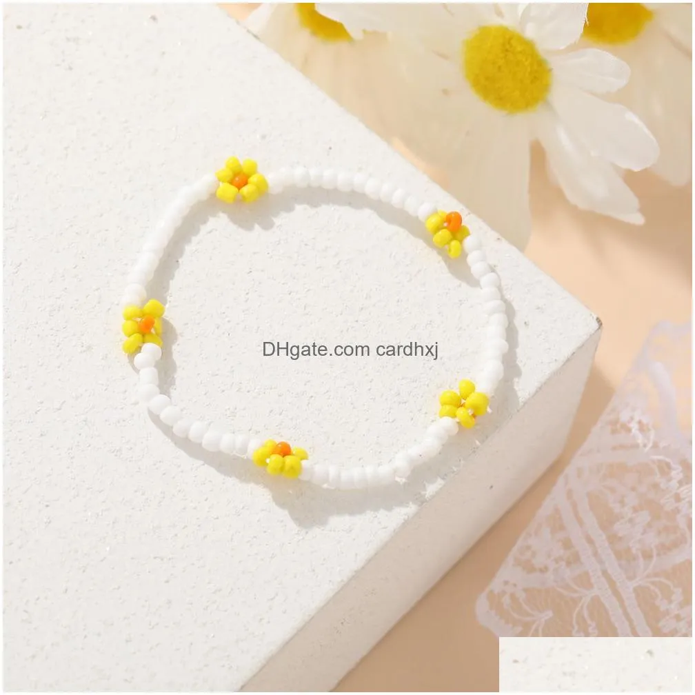 Charm Bracelets 2021 Korean Fashion Flowers Daisy Beads Transparent Colorf Beaded Handmade Elastic Wristband For Women Trend Jewelry Dhabt