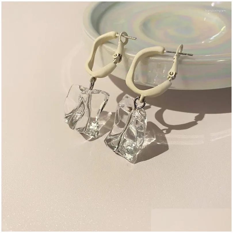 Stud 2024 Earrings C Shape Pendant And Transparent Acrylic Earring South Korean Style Fashionable Sweet Elegant Ms Jewelry Wholesale Otosu