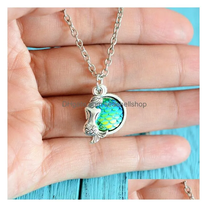 Fashion Mermaid Pendant Necklaces with Silver Link Chain for Women Lady Girls Vintage Fish Scale Resin Choker Jewelry Gifts with Retail OPP Packaging