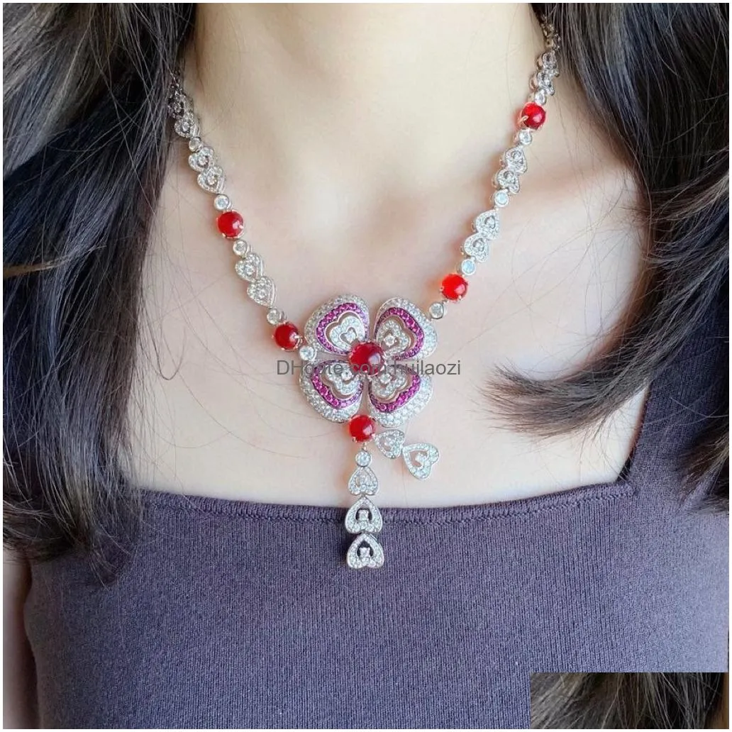 designer fashion boutique 18k mosan diamond fan shaped necklace luxury and atmospheric style physical p o birthday and wedding gift
