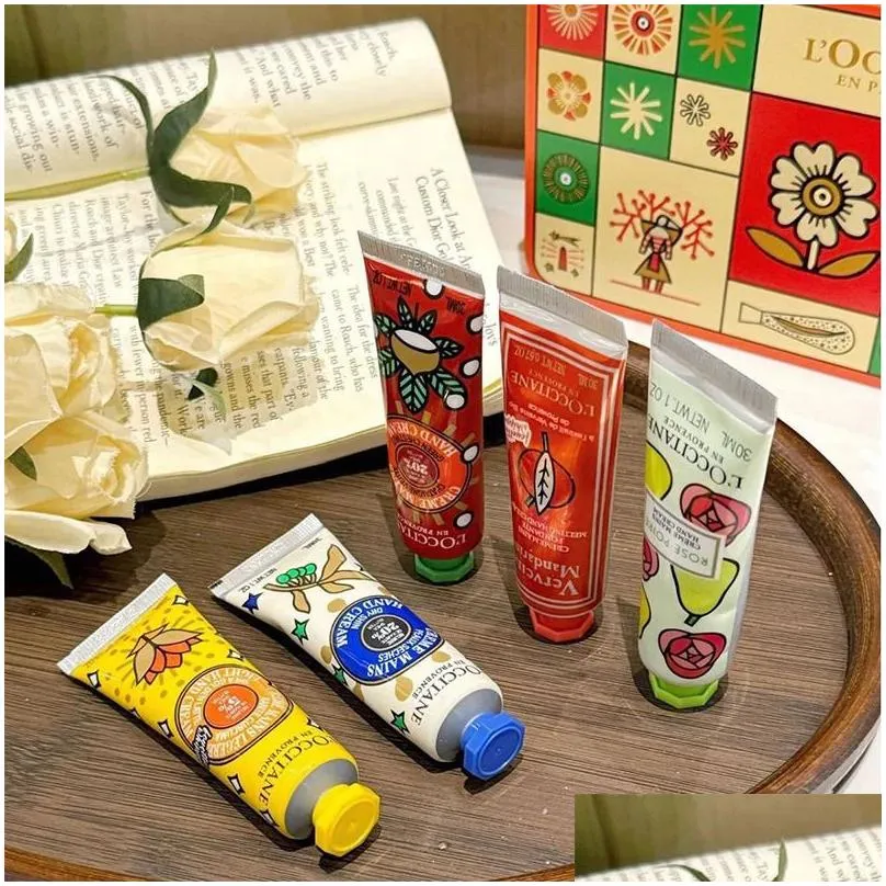 8pcs Hand Cream Set Christmas Gift Smooth Hands Lotion French Creme Anti Dry Soften Brighten Cracking Winter Skin Cares 231221