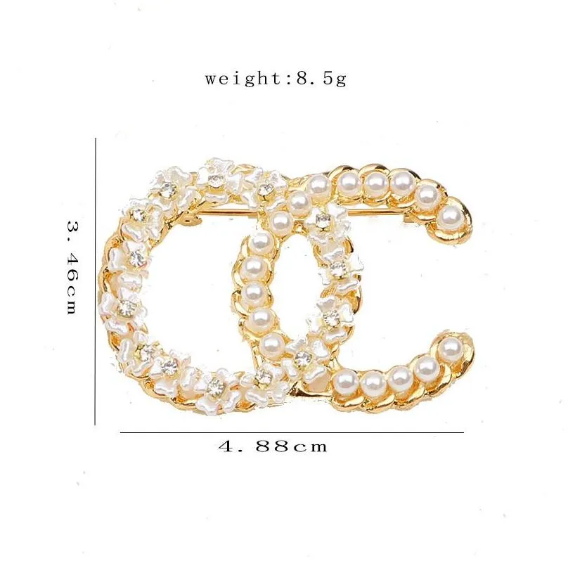 Luxury Women Men Designer Brand Letter Brooches 18K Gold Plated Inlay Crystal Rhinestone Jewelry Brooch Hi-Q Charm Pearl Pin Marry Christmas Party Gift