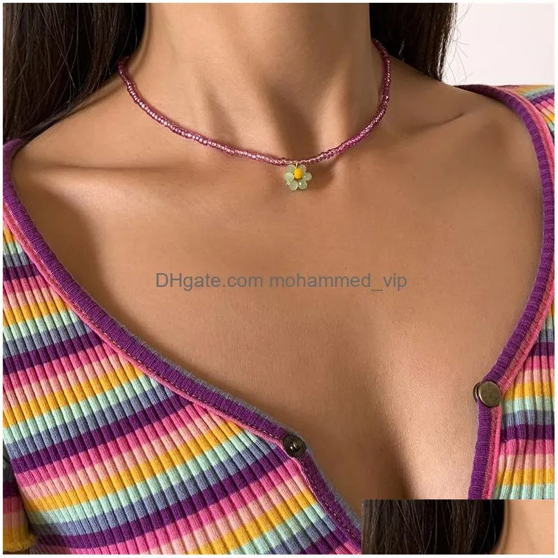 2022 simple little daisy flower rice bead necklace bohemian holiday style imitation crystal woven collarbone necklace