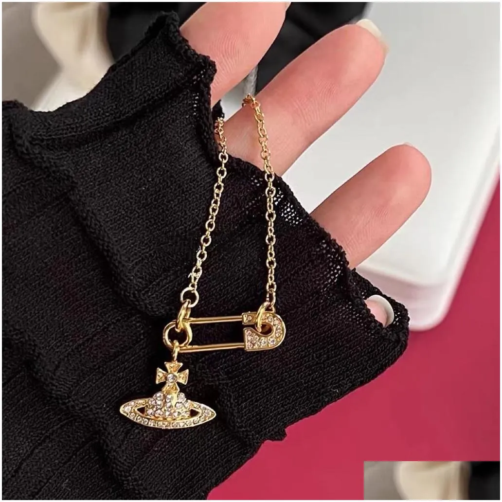Designer Lin Zhou Pin Full Diamond Saturn Chain Necklace Women`s Shining Full Diamond Pin Stacked Chain Collar chain
