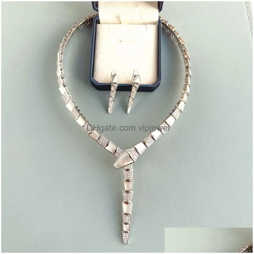 designer fashion style jewelry sets lady women setting diamond white mother of pearl plated gold snake shape wide chain dinner necklace ring earrings