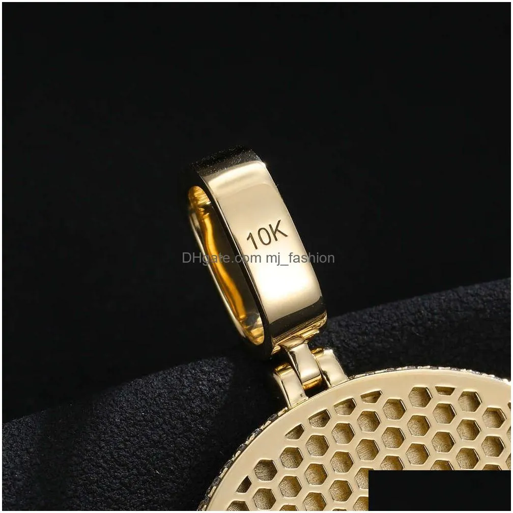 Pendant Necklaces Custom Memory Jewelry Luxury 32Mm 10K Real Yellow Gold Prong Setting Natural Diamond Iced Out Picture Necklace Po Dr Dhuiy