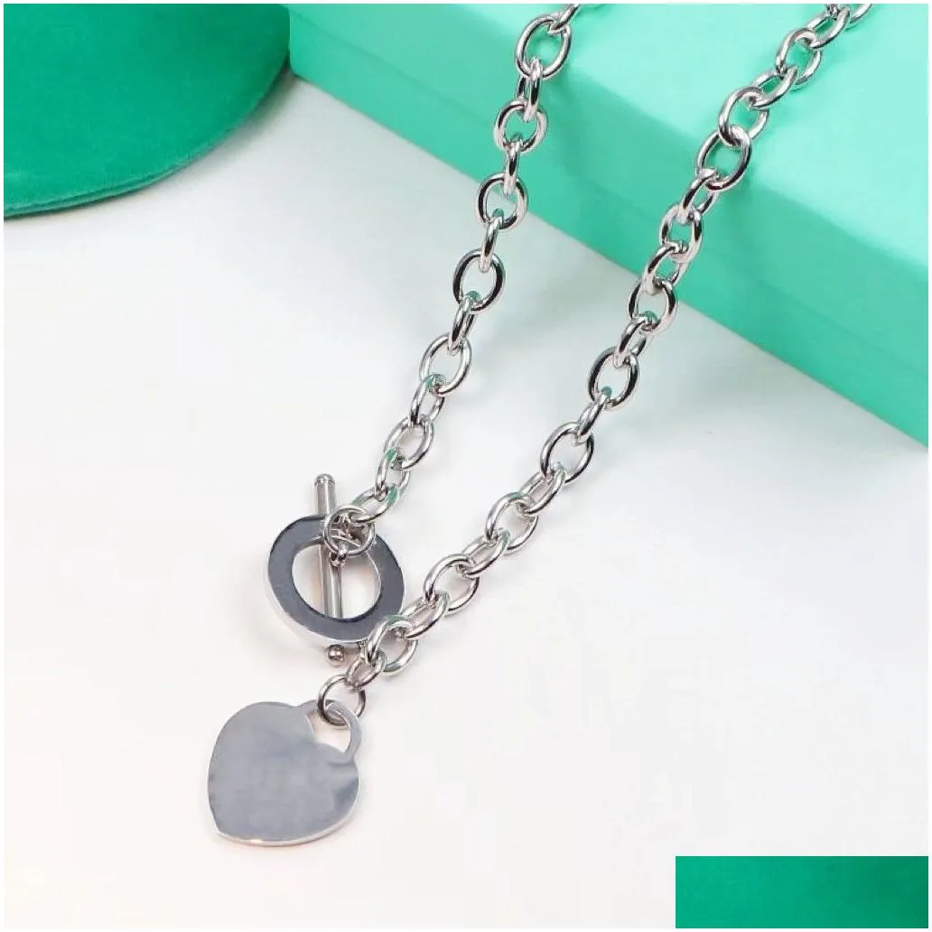  Heart shaped with bracelet necklace Luxury designer women`s fashion suit Brand jewelry with packaging box