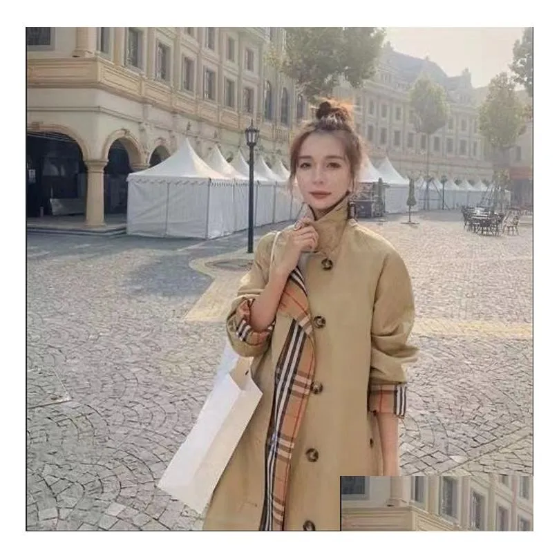 Designer 2022 Trench Coat European and American Luxury Plaid Style Fashion Stitching Fake Two Loose Women`s Mid-Length Trench Coats