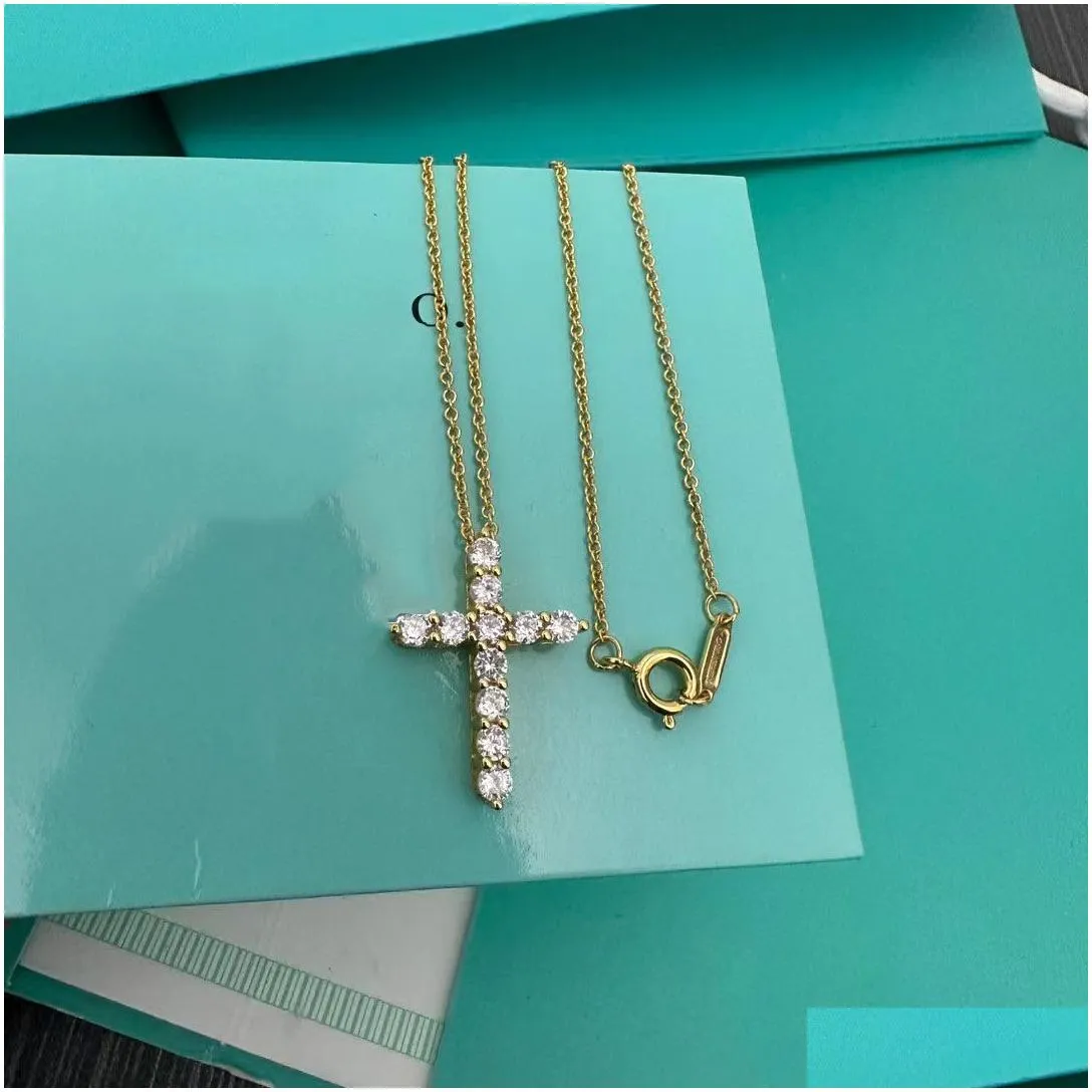 Chains Top Quality Cross Diamond Pendant Necklace Designer For Women 925 Sterling Sier Jewelry Retro Vintage Necklaces Mens Chain Part Ot407