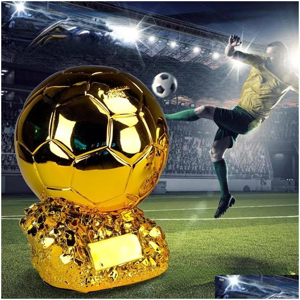 Objets Decoratifs Figurines De Football Europeen Ballon Dor Golden Ball Trophy Souvenir De Foot Du 18 52 DHgate