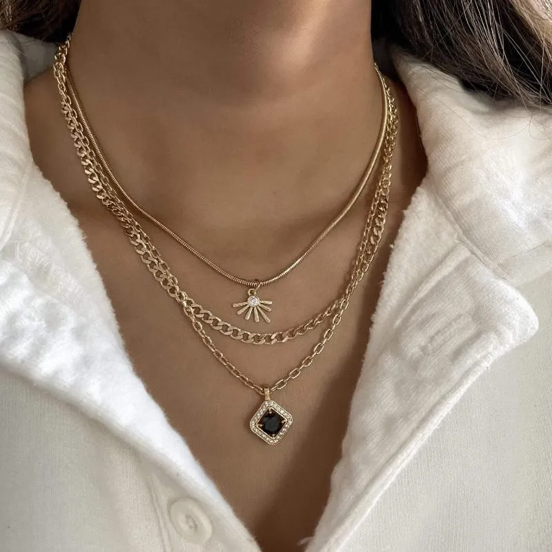 Pendant Necklaces Fashion Romantic Black Gemstone Geometric Necklace Gold Women Bohemia Elegant Charm Jewelry Gift Copper