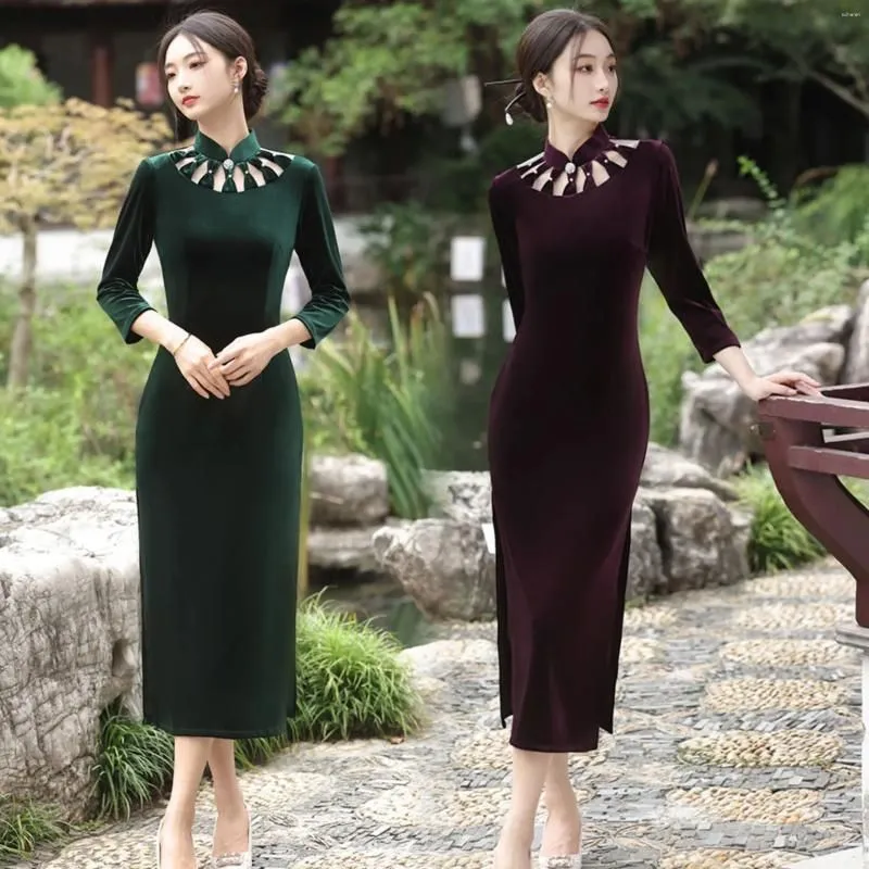Ethnic Clothing Plus Size Women`s Sexy Qipao Fashion Improved Velvet Long Style Vintage Traditional Chinese Dresses Elegant Slim Fit