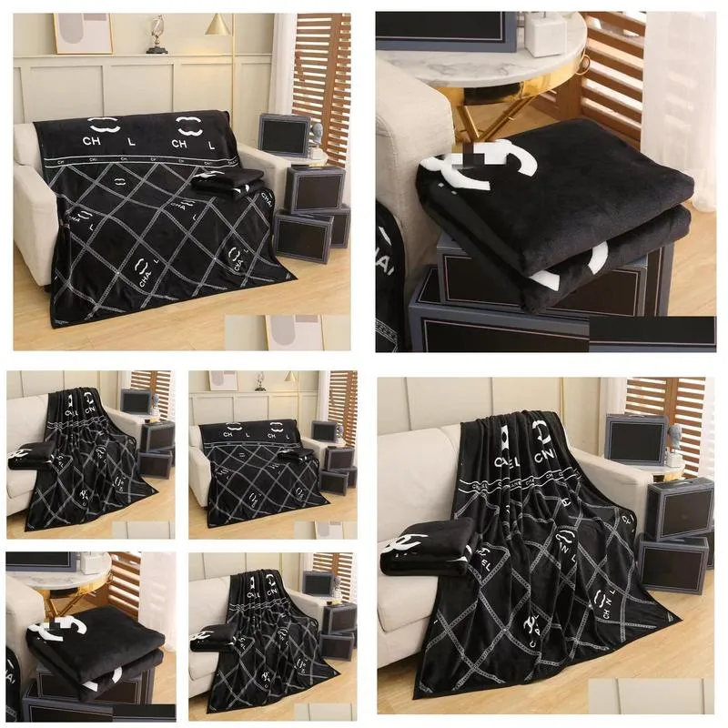 Black Designer Blanket White Letter Logo Leisure Travel Shawl Blanket Office Air Conditioning Cover Europe Plaid Blanket Gift Box Decorative