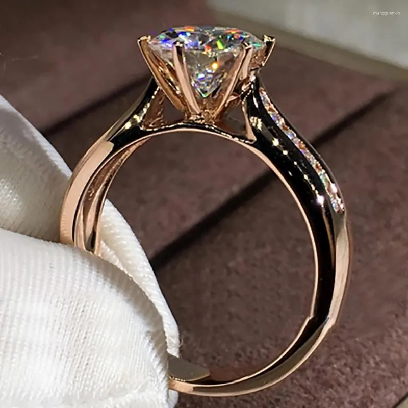 Cluster Rings 18K Au750 Rose Gold Women Wedding Party Engagement Ring 1 2 3 4 5 Round Moissanite Diamond Trendy Cute Classic