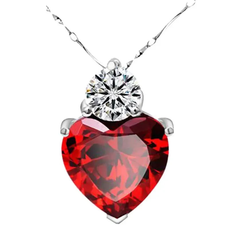 Pendant Necklaces Valentine Gift Necklace Ladies Red Garnet Heart Crystal Luxury Girl Jewelry Chain