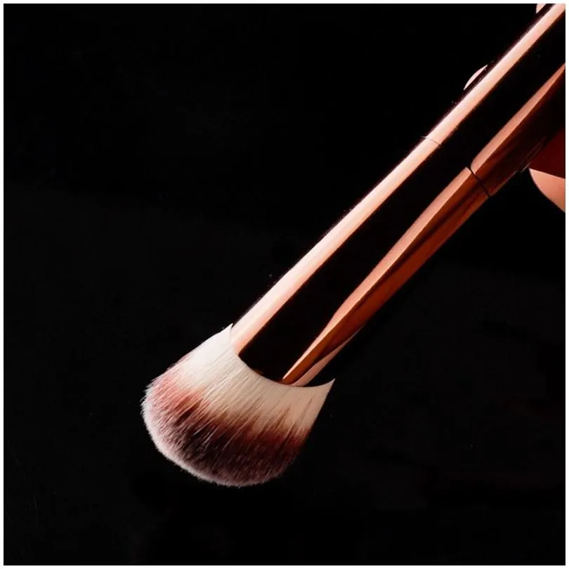 hourglass Ambient Soft Glow Foundation Makeup Brush - Slanted Soft Hair Liquid Cream Foundation Contour Cosmetics Beauty Tools