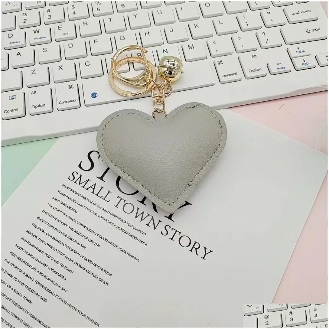 fashion heart shape pu leather keychains pendant love bell handbag car jewelry gift accessories in bulk