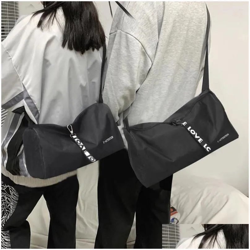 Outdoor Bags Portable Fitness Gym Multifunction Fashion Travel Handbag 600D Nylon Adjustable Strap For Men Women